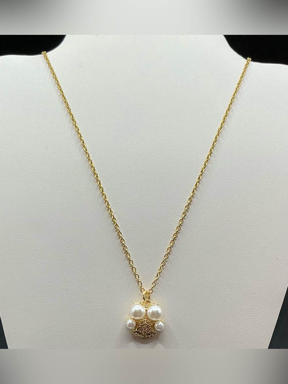 GOLD TONE FAUX PEARL DAINTY SMALL PEARL PENDANT NECKLACE NWOT